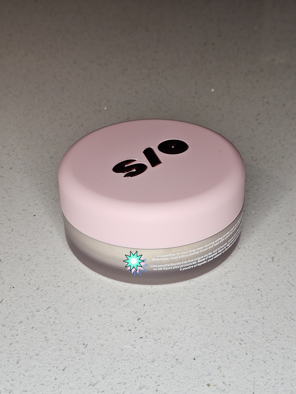 ONE/SIZE Ultimate Setting Powder – Translucent - Picture 5 of 7